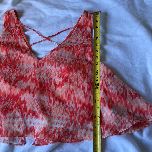 NWT Guess Fluted coral top - Picture 4 of 7